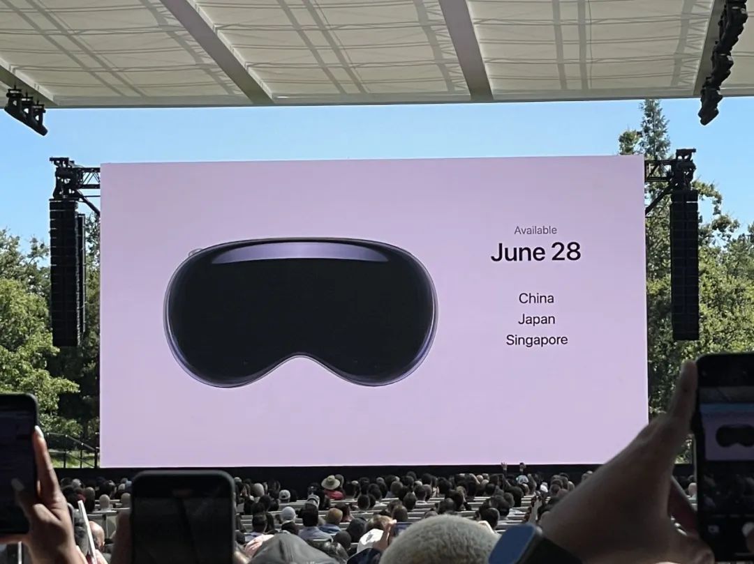 苹果AI一夜颠覆所有,Siri史诗级进化,内挂ChatGPT-4o,奥特曼来了,马斯克怒了