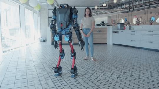 帮忙推车、陪你购物，波士顿动力的劲敌又整新活儿了