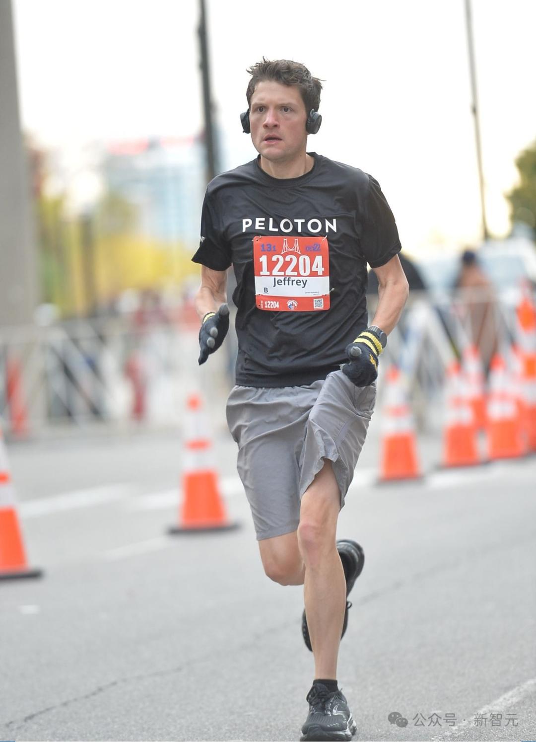 10人明星团队炼出首个微调Llama 3.1 405B，角色扮演一秒入戏，代码全开源