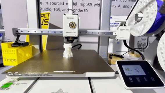 一小时翻译整部《甄嬛传》，AI面试官发offer……在杭州看AI落地的1000种玩法