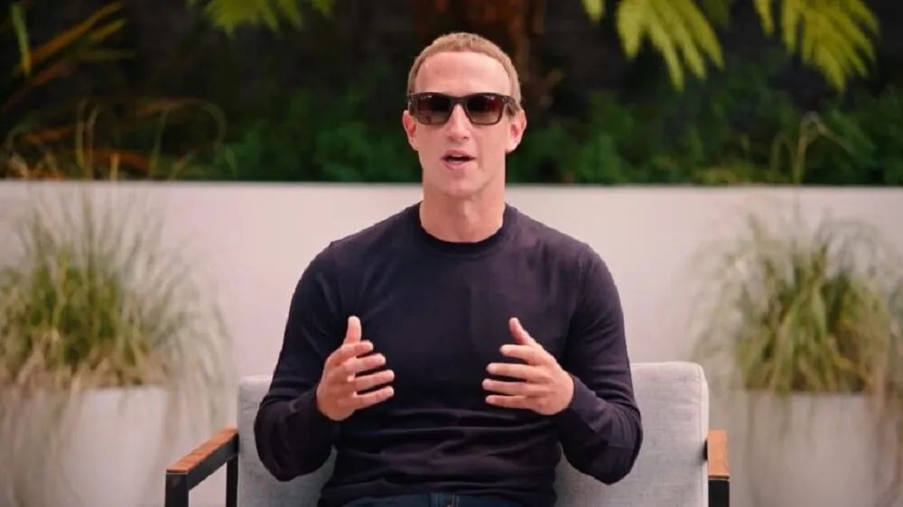 扎克伯格深度专访:痛批苹果,狂蹭英伟达,自曝全息AR眼镜烧了350亿