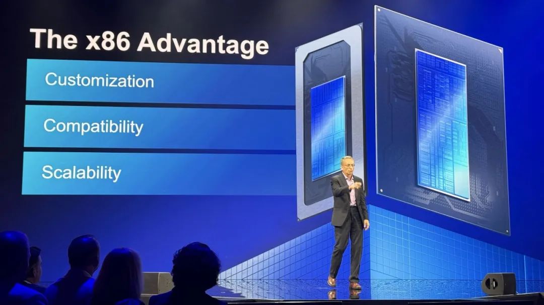 AI圈顶流捧场，黄仁勋苏姿丰都来了，联想亮AI Now智能体大招，连甩10多个重磅AI产品