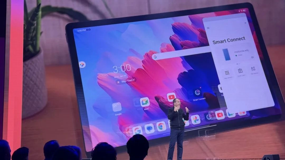 AI圈顶流捧场，黄仁勋苏姿丰都来了，联想亮AI Now智能体大招，连甩10多个重磅AI产品
