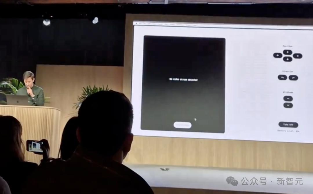 o1驾驶无人机后空翻,OpenAI开发者日惊掉下巴,2分钟爆改代码写App