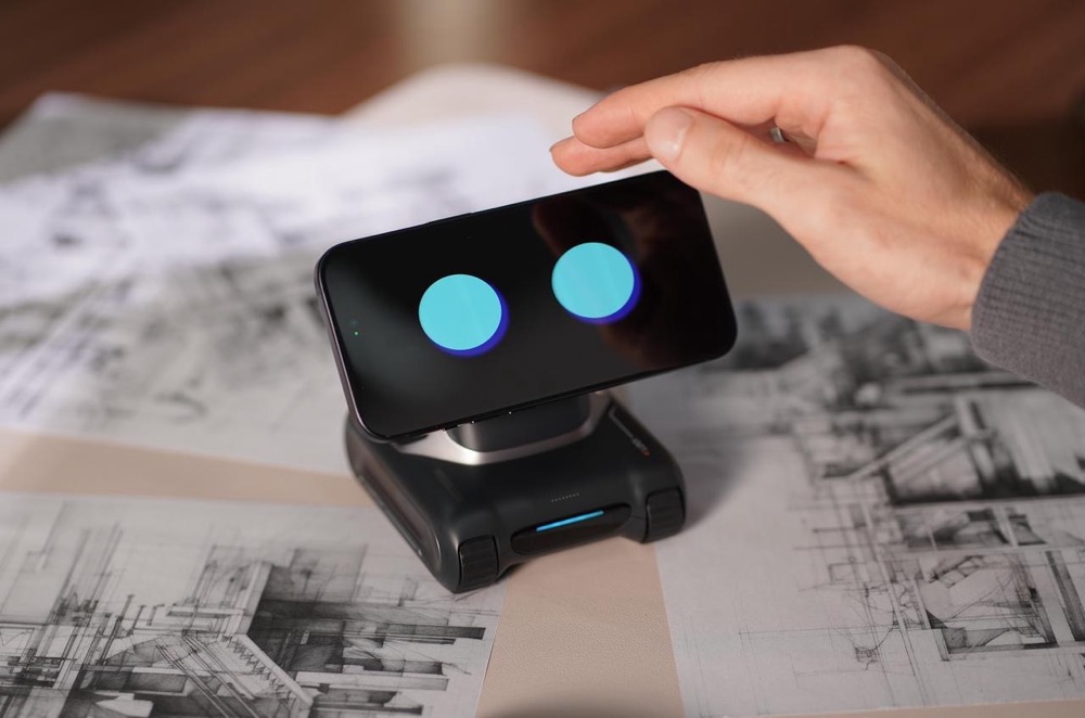 产品获马斯克点赞,AI机器人公司「TangibleFuture」完成数百万天使轮融资