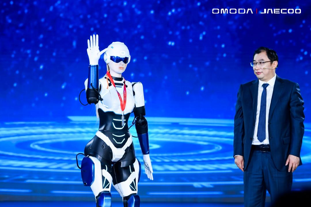 人形机器人觉醒之年?2024年十大机器人盘点:理想很美好现实很骨感